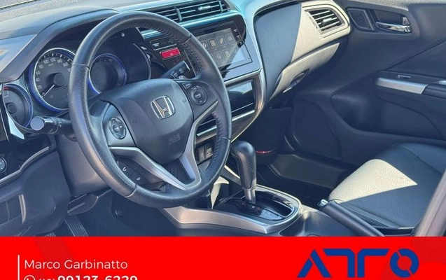 imagem-https://www.socarrao.com.br/sc-vehicle-images-prod/3907837/1789667418278-8479402_13_B_6abb29d7f0.jpeg