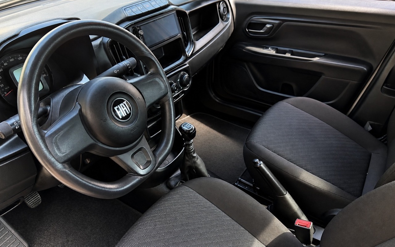 imagem-https://www.socarrao.com.br/sc-vehicle-images-prod/3907965/1790711746466-NTI3MWE0NjUtNDBlMC00NDc3LWJhNTEtNjk1YzYyM2M1OGFjLmpwZWc.jpeg