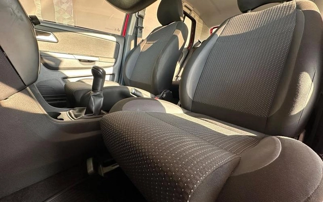 imagem-https://www.socarrao.com.br/sc-vehicle-images-prod/3908032/1789652141862-8482628_15_B_60f7e2ac25.jpeg