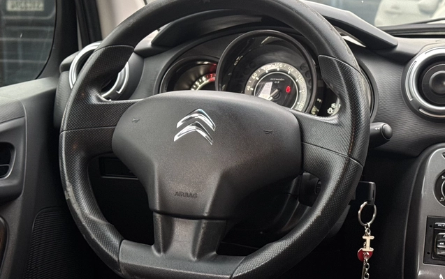 imagem-https://www.socarrao.com.br/sc-vehicle-images-prod/3908058/1789652217729-1_045552.jpg