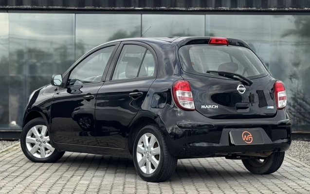 imagem-https://www.socarrao.com.br/sc-vehicle-images-prod/3908067/1789652221361-2_045635.jpg