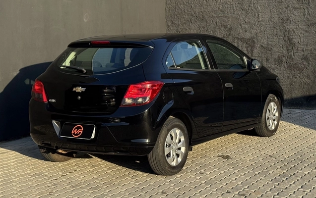 imagem-https://www.socarrao.com.br/sc-vehicle-images-prod/3908074/1789652223132-1_111001.jpg