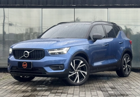 Volvo XC40 2020 Azul — foto 1 de 3