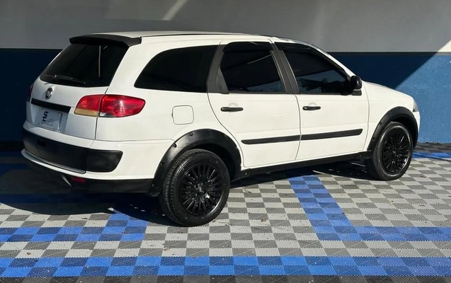 imagem-https://www.socarrao.com.br/sc-vehicle-images-prod/3908096/1789652281720-8483653_3_B_97f1c228fa.jpeg