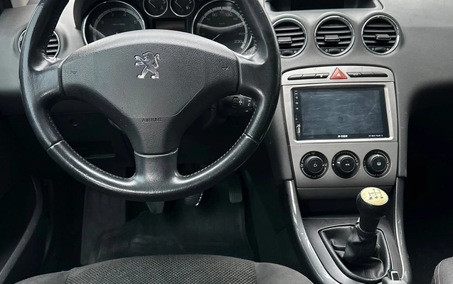 imagem-https://www.socarrao.com.br/sc-vehicle-images-prod/3908097/1789738479947-NjE2NDI5NzAtYmRlNy00Y2Q1LThiZWUtOTk2MGZjOGIxOThkLmpwZw.jpg