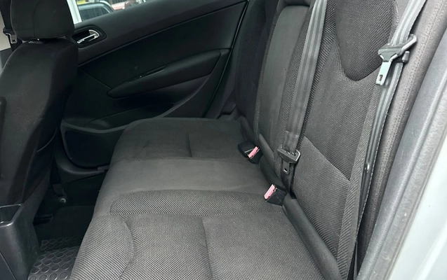 imagem-https://www.socarrao.com.br/sc-vehicle-images-prod/3908097/1789738480075-YmZhYjM2NWMtN2NiNS00ZjFjLWFjMzctN2VlYmNmOGFkNmYzLmpwZw.jpg