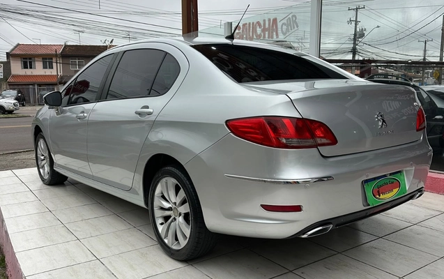 imagem-https://www.socarrao.com.br/sc-vehicle-images-prod/3908097/1789738480360-ZGU3MDYzM2UtMGViZC00MjNkLTgxY2QtZTg0MzgzNDY5YzM4LmpwZw.jpg
