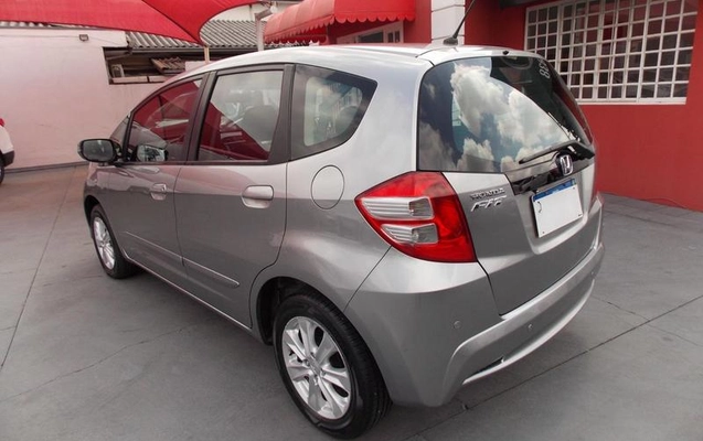 imagem-https://www.socarrao.com.br/sc-vehicle-images-prod/3908134/1789652335067-8485358_0_B_3564305e81.jpeg