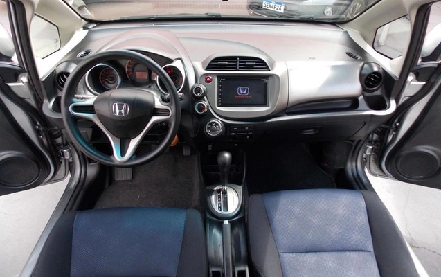 imagem-https://www.socarrao.com.br/sc-vehicle-images-prod/3908134/1789652335074-8485358_3_B_10e5a81821.jpeg