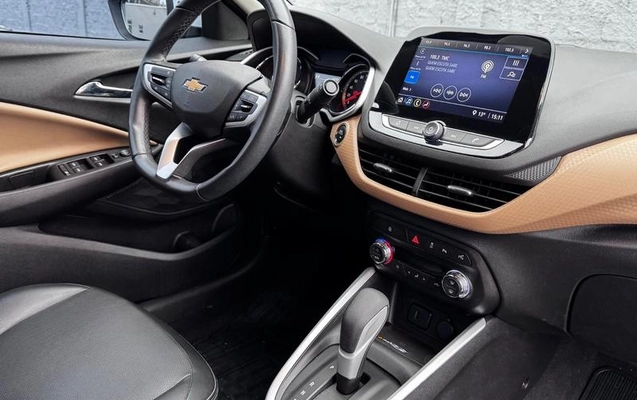 imagem-https://www.socarrao.com.br/sc-vehicle-images-prod/3908372/1789652639001-8449939_6_B_5de00e94e9.jpeg