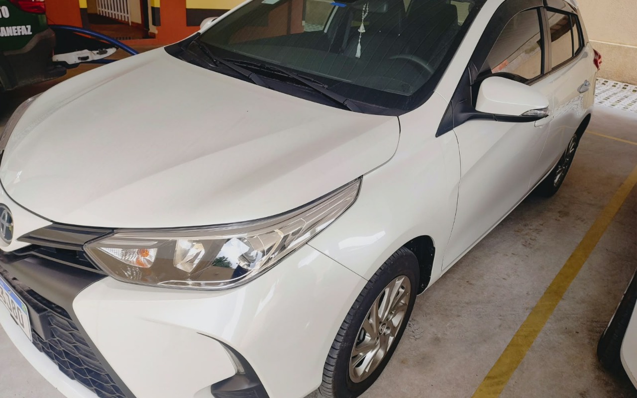 Toyota Yaris 2025 Branco — foto 1 de 3