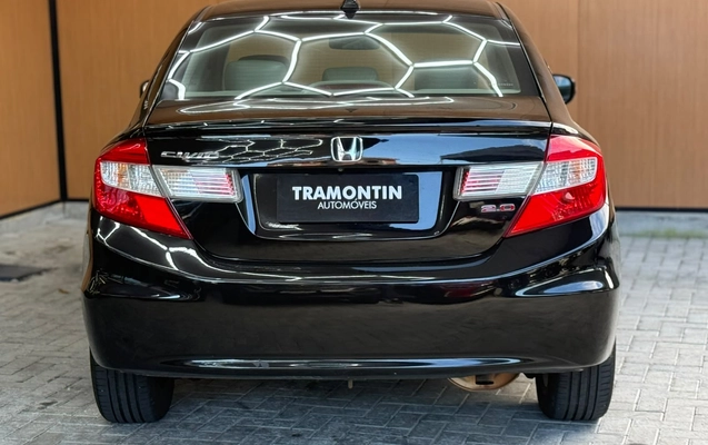 imagem-https://www.socarrao.com.br/sc-vehicle-images-prod/3908415/1789652750057-003_62841b76844e9fa753d55d9ee5857198.jpeg