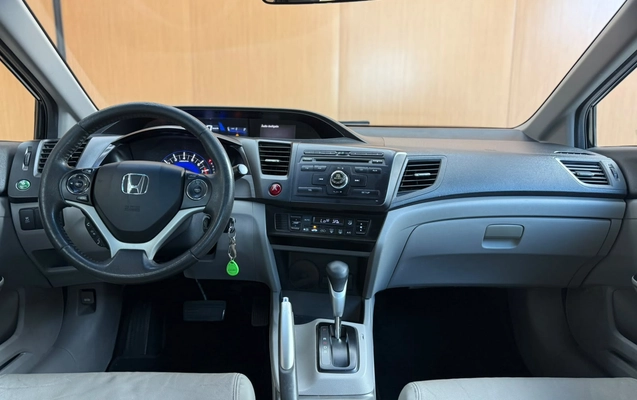 imagem-https://www.socarrao.com.br/sc-vehicle-images-prod/3908415/1789652750063-003_b4d2a12e493aecee6af39308c003b9d7.jpeg