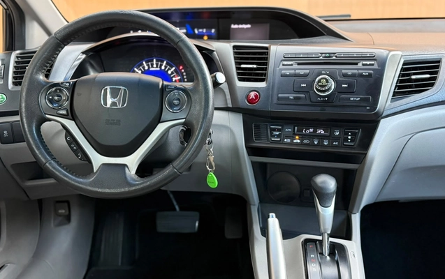 imagem-https://www.socarrao.com.br/sc-vehicle-images-prod/3908415/1789652750065-003_2e9ce4032915cc9fc11d6456d3bc18ad.jpeg