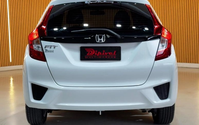 imagem-https://www.socarrao.com.br/sc-vehicle-images-prod/3908468/1789652884017-8440149_6_B_a90fade81d.jpeg