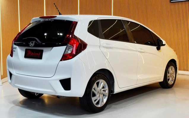 imagem-https://www.socarrao.com.br/sc-vehicle-images-prod/3908468/1789652884019-8440149_7_B_2326191290.jpeg