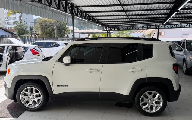 imagem-https://www.socarrao.com.br/sc-vehicle-images-prod/3908485/1789652945065-SU1HXzQ1NzQuanBlZw.jpeg