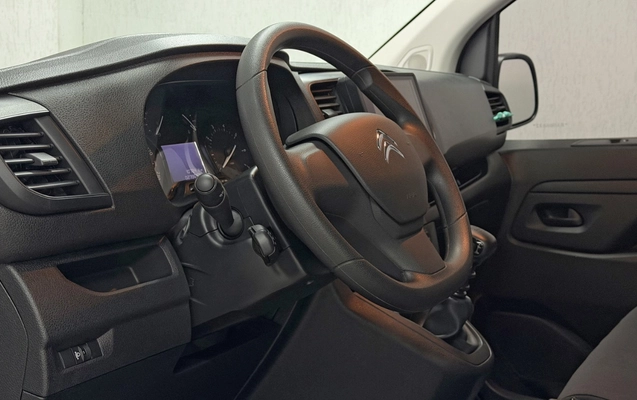 imagem-https://www.socarrao.com.br/sc-vehicle-images-prod/3908488/1789653000651-aW1hZ2UwMDAwOS5qcGc.jpg