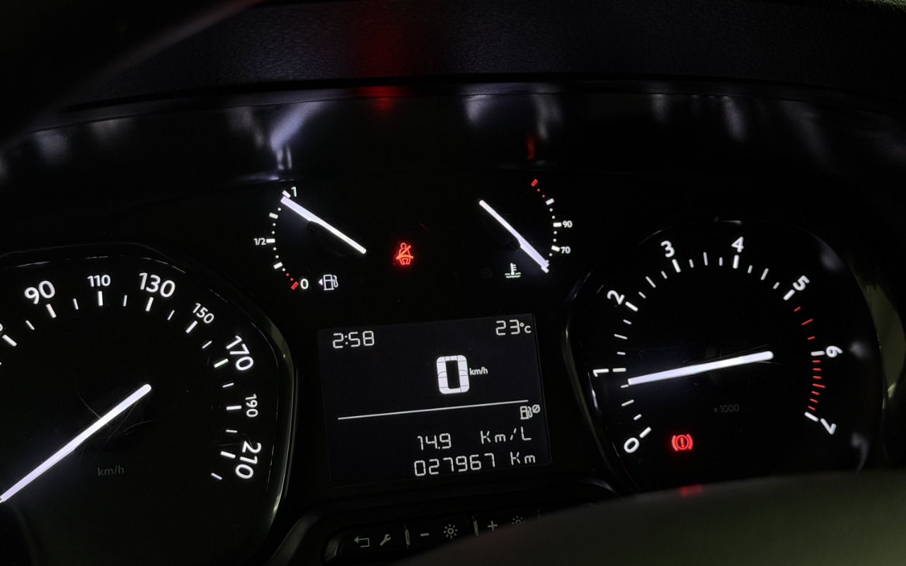 imagem-https://www.socarrao.com.br/sc-vehicle-images-prod/3908488/1789653001036-aW1hZ2UwMDAwOC5qcGc.jpg