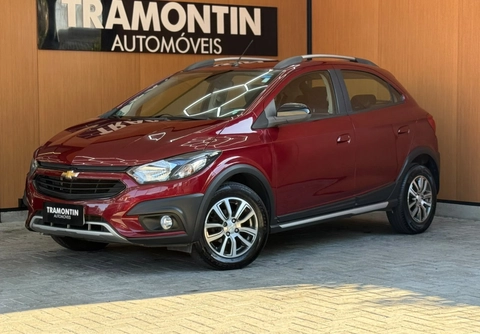 Chevrolet Onix 2018 Vermelho — foto 1 de 3