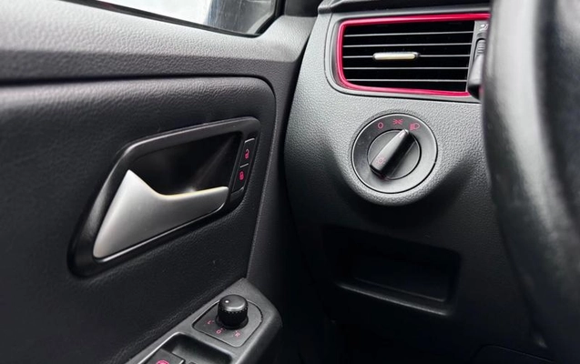 imagem-https://www.socarrao.com.br/sc-vehicle-images-prod/3908534/1789653147859-8449924_14_B_4165c5ee84.jpeg