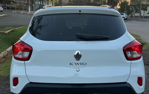 imagem-https://www.socarrao.com.br/sc-vehicle-images-prod/3908622/1789653943597-SU1HXzMzNTAuanBlZw.jpeg