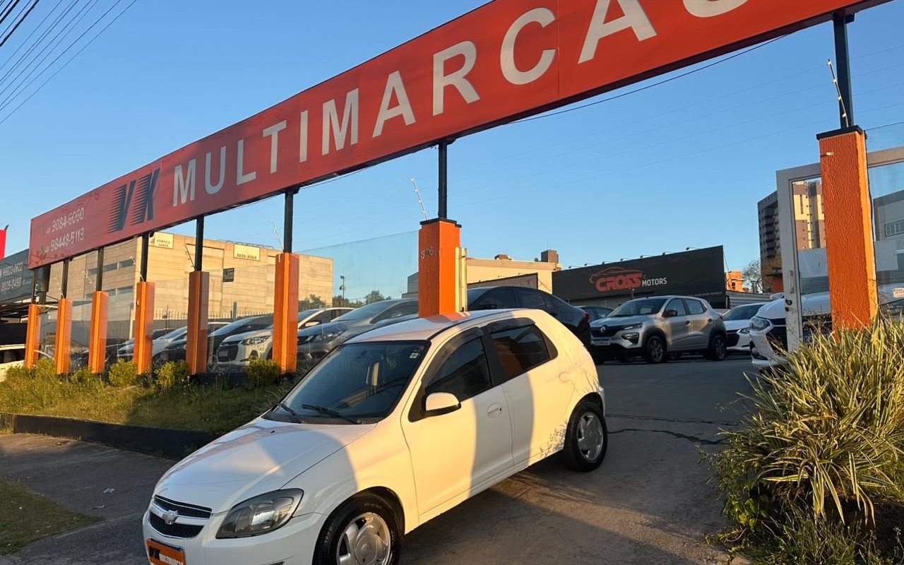 Chevrolet Celta 2015 Branco — foto 1 de 3