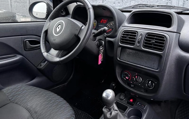 imagem-https://www.socarrao.com.br/sc-vehicle-images-prod/3908916/1789653867769-8449914_6_B_6bea3350bc.jpeg