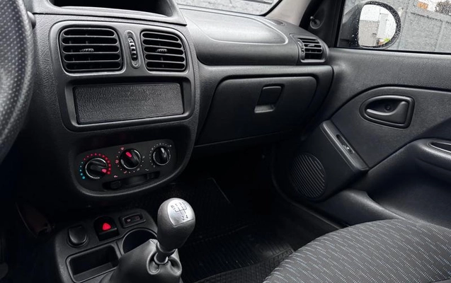 imagem-https://www.socarrao.com.br/sc-vehicle-images-prod/3908916/1789653867780-8449914_14_B_2c14050fa3.jpeg
