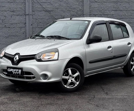 Renault Clio 2015 Prata — foto 1 de 3