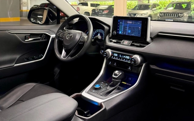 imagem-https://www.socarrao.com.br/sc-vehicle-images-prod/3909013/1789654065274-dcrFc5BsqAczTJ2PnnQQXSOwQpFz556T.jpg