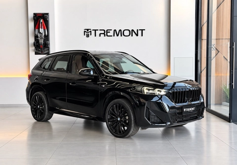 Bmw X1 2024 Preto — foto 1 de 3