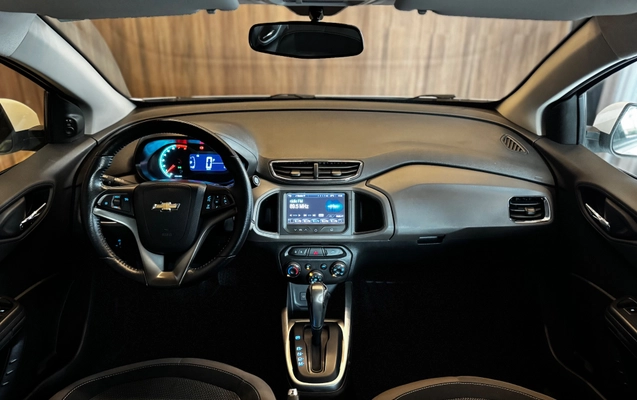 imagem-https://www.socarrao.com.br/sc-vehicle-images-prod/3909125/1789755862213-1263eb3fa2c14b1981395d78972b6638_1787086672754.jpg