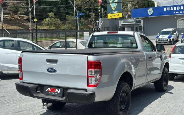 imagem-https://www.socarrao.com.br/sc-vehicle-images-prod/3909178/1789656237394-7915181_3_B_f026af6ac2.jpeg