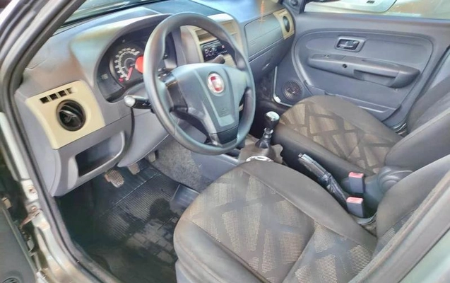 imagem-https://www.socarrao.com.br/sc-vehicle-images-prod/3909228/1789654924973-8480987_13_B_0e9f790cc8.jpeg