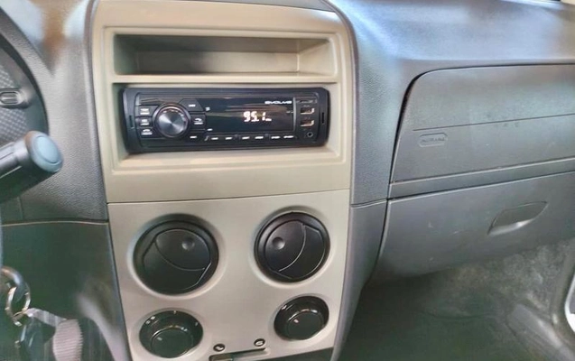 imagem-https://www.socarrao.com.br/sc-vehicle-images-prod/3909228/1789654924976-8480987_12_B_6c94c5f4c9.jpeg