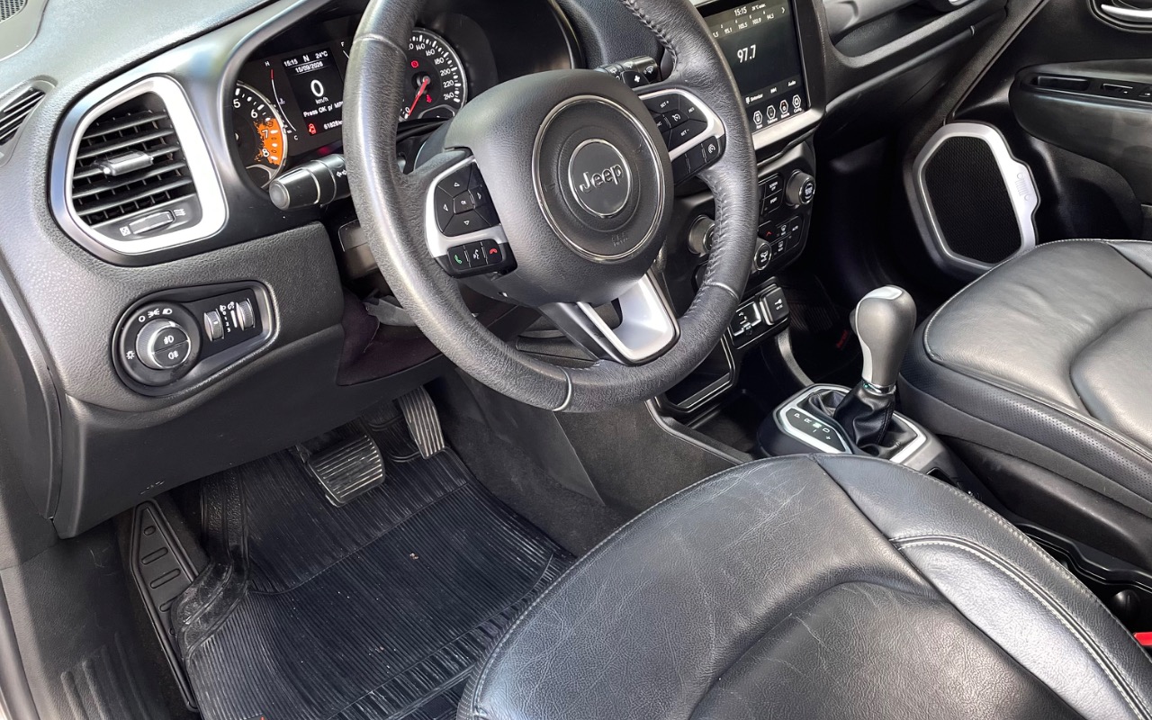 imagem-https://www.socarrao.com.br/sc-vehicle-images-prod/3909374/1789657960107-SU1HXzYzOTYuanBlZw.jpeg