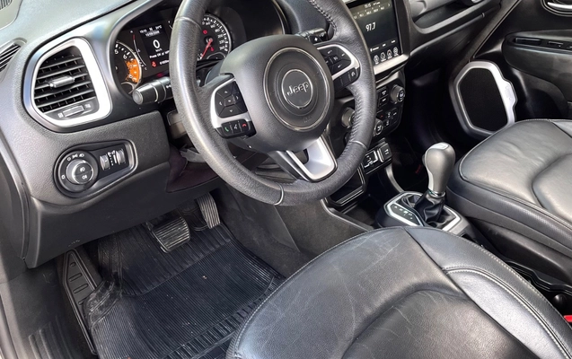 imagem-https://www.socarrao.com.br/sc-vehicle-images-prod/3909374/1789657960107-SU1HXzYzOTYuanBlZw.jpeg