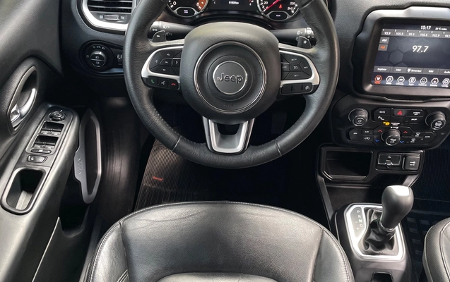 imagem-https://www.socarrao.com.br/sc-vehicle-images-prod/3909374/1789657960479-SU1HXzYzOTkuanBlZw.jpeg