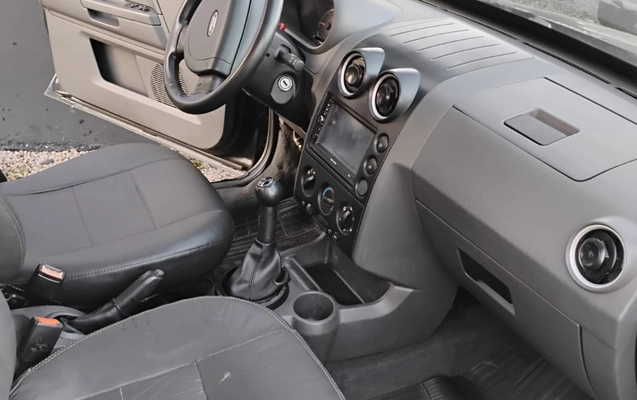 imagem-https://www.socarrao.com.br/sc-vehicle-images-prod/3909411/1789654754012-V2hhdHNBcHAgSW1hZ2UgMjAyNi0wOS0xNiBhdCAxNy41OS41NS5qcGVn.jpeg
