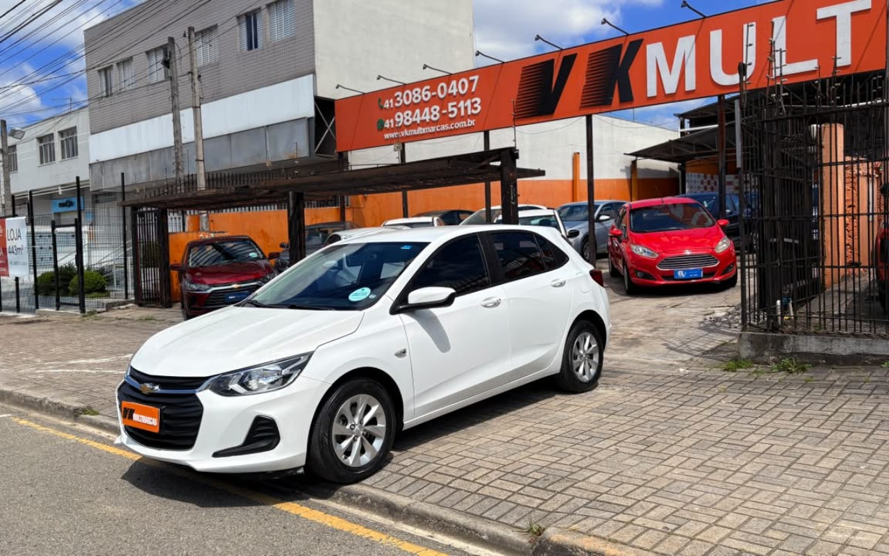 Chevrolet Onix 2023 Branco — foto 1 de 3