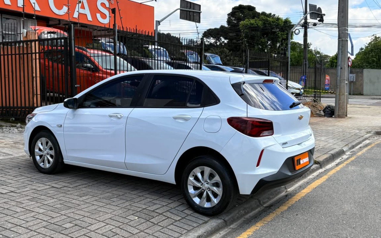 imagem-https://www.socarrao.com.br/sc-vehicle-images-prod/3909676/1789655389279-V2hhdHNBcHAgSW1hZ2UgMjAyNi0wOS0xNiBhdCAxMy4wNS4zMiAoMikuanBlZw.jpeg