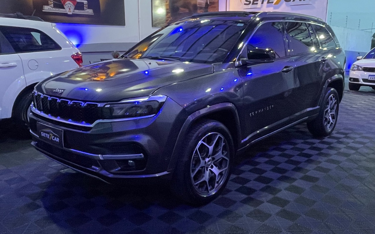 Jeep Commander 2022 Cinza — foto 1 de 3