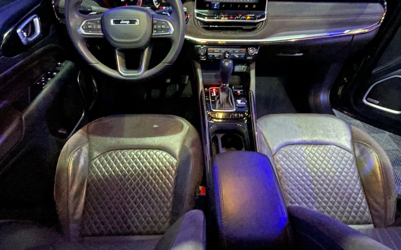 imagem-https://www.socarrao.com.br/sc-vehicle-images-prod/3909682/1789655394869-SU1HXzk4OTEuanBlZw.jpeg