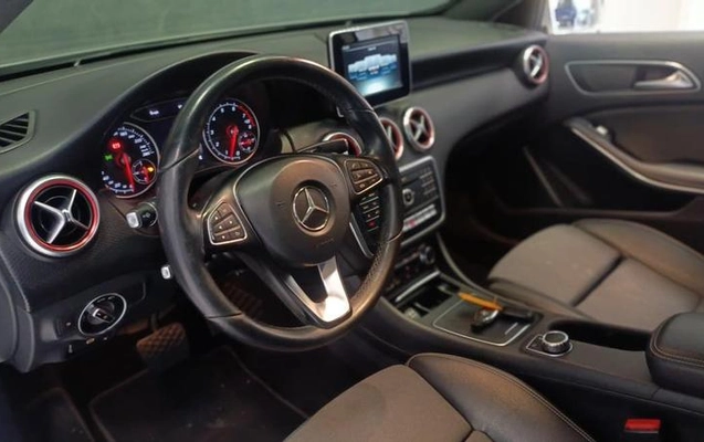 imagem-https://www.socarrao.com.br/sc-vehicle-images-prod/3909703/1789656434937-8484618_17_B_77df9d7ec6.jpeg