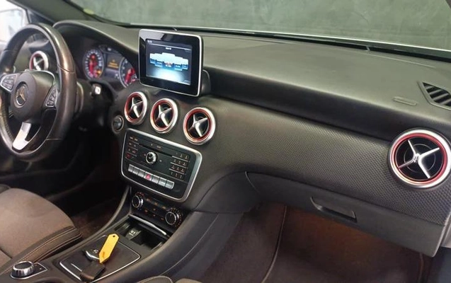 imagem-https://www.socarrao.com.br/sc-vehicle-images-prod/3909703/1789656434941-8484618_23_B_dbda779432.jpeg