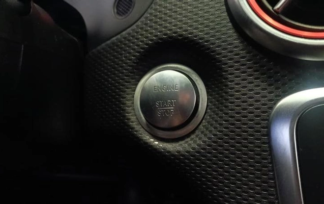 imagem-https://www.socarrao.com.br/sc-vehicle-images-prod/3909703/1789656434952-8484618_2_B_02daa43691.jpeg