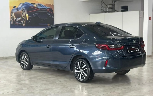 imagem-https://www.socarrao.com.br/sc-vehicle-images-prod/3909721/1789655888482-8434458_4_B_546c7b3fb8.jpeg
