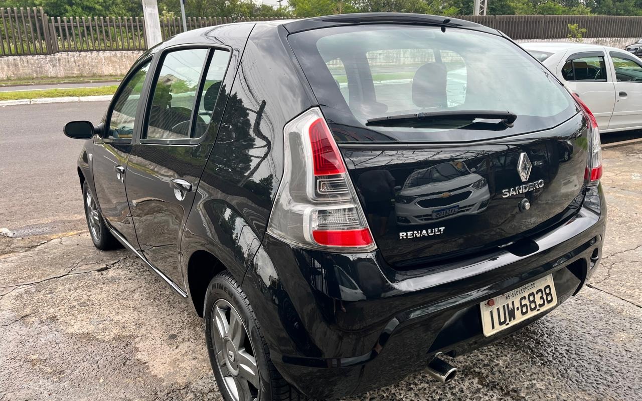 imagem-https://www.socarrao.com.br/sc-vehicle-images-prod/3909964/1789655838543-V2hhdHNBcHAgSW1hZ2UgMjAyNi0wNS0wOSBhdCAxOS4yNS4xNCAoNSkuanBlZw.jpeg