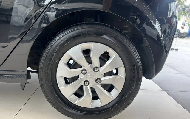 imagem-https://www.socarrao.com.br/sc-vehicle-images-prod/3910394/1789657165433-vehicle_image_1789657095_d52873a0fd5096bbfe323aa8f2d42fe9.jpeg